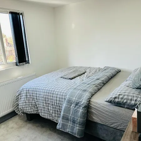 Perfect Stay Near Manchester Airport Wythenshawe Room photo