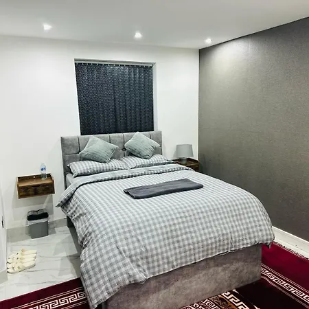 Perfect Stay Near Manchester Airport Wythenshawe Exterior photo