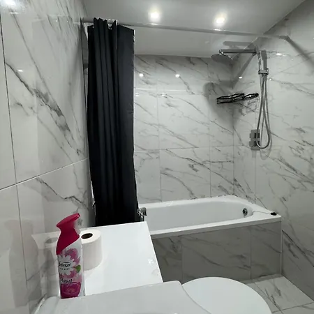 Perfect Stay Near Manchester Airport Wythenshawe Exterior photo