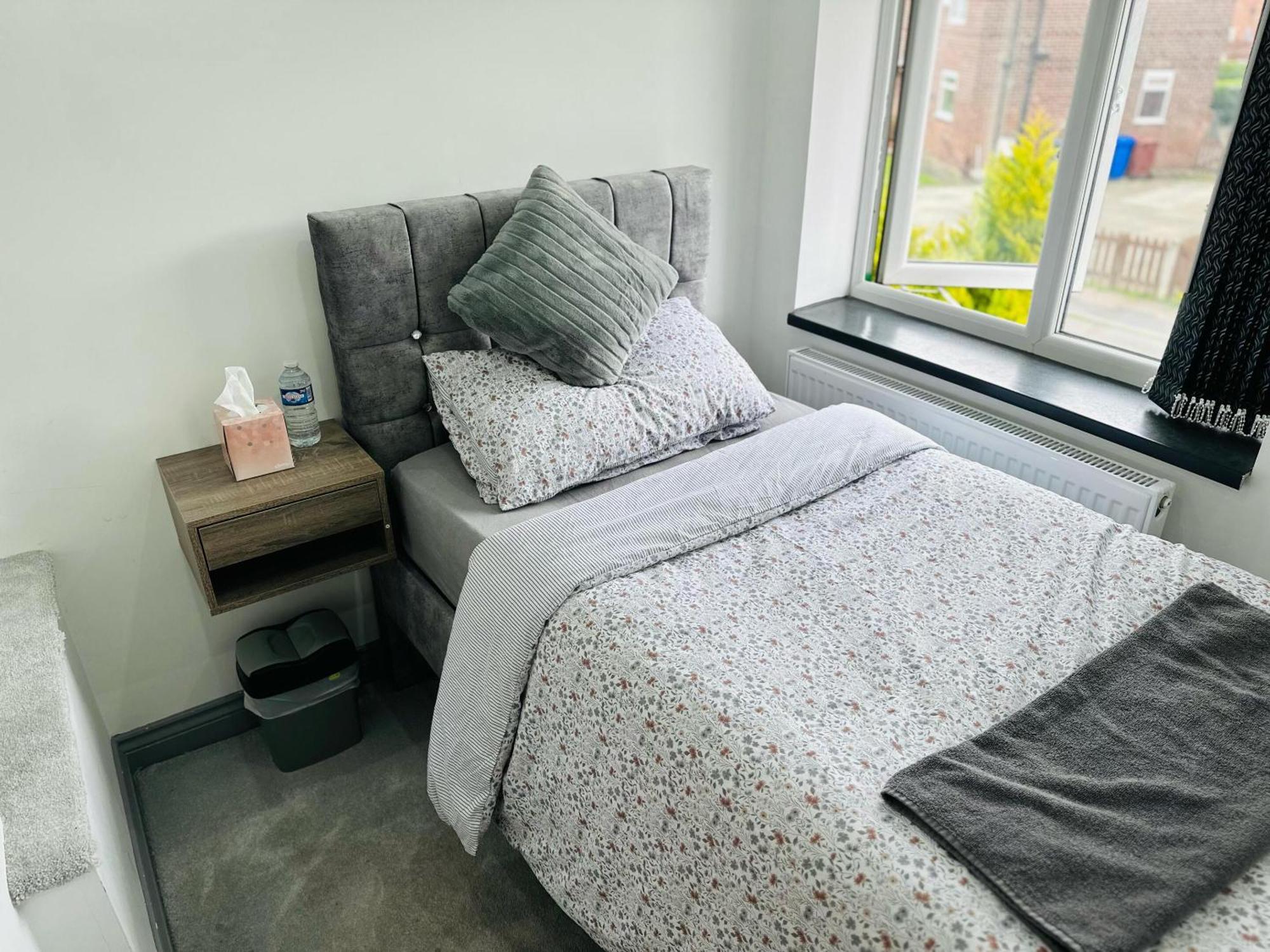 Perfect Near Manchester Airport *
