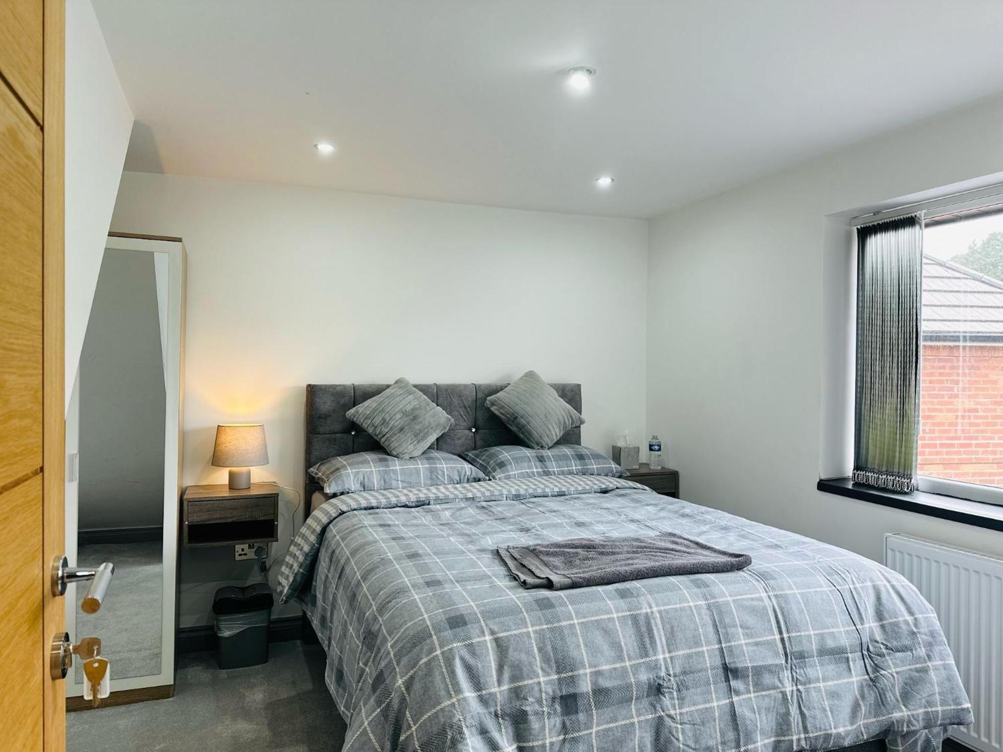 Perfect Near Manchester Airport Wythenshawe